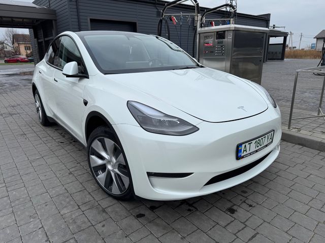 Tesla Model Y - фото 4