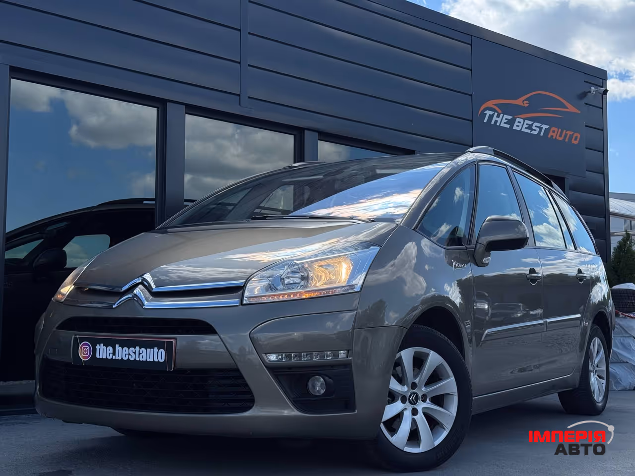 Citroen C4 Picasso - фото 1