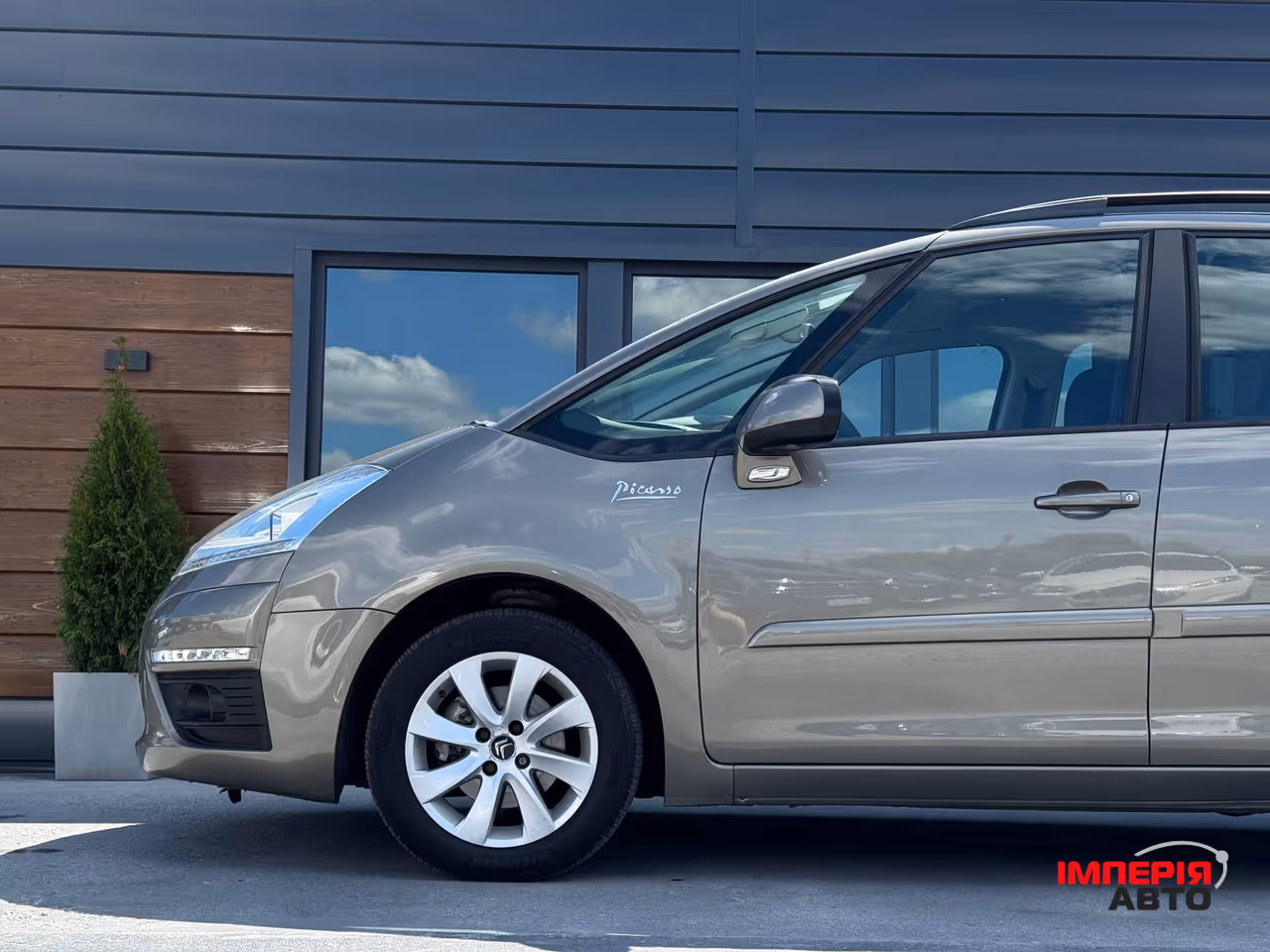 Citroen C4 Picasso - фото 11