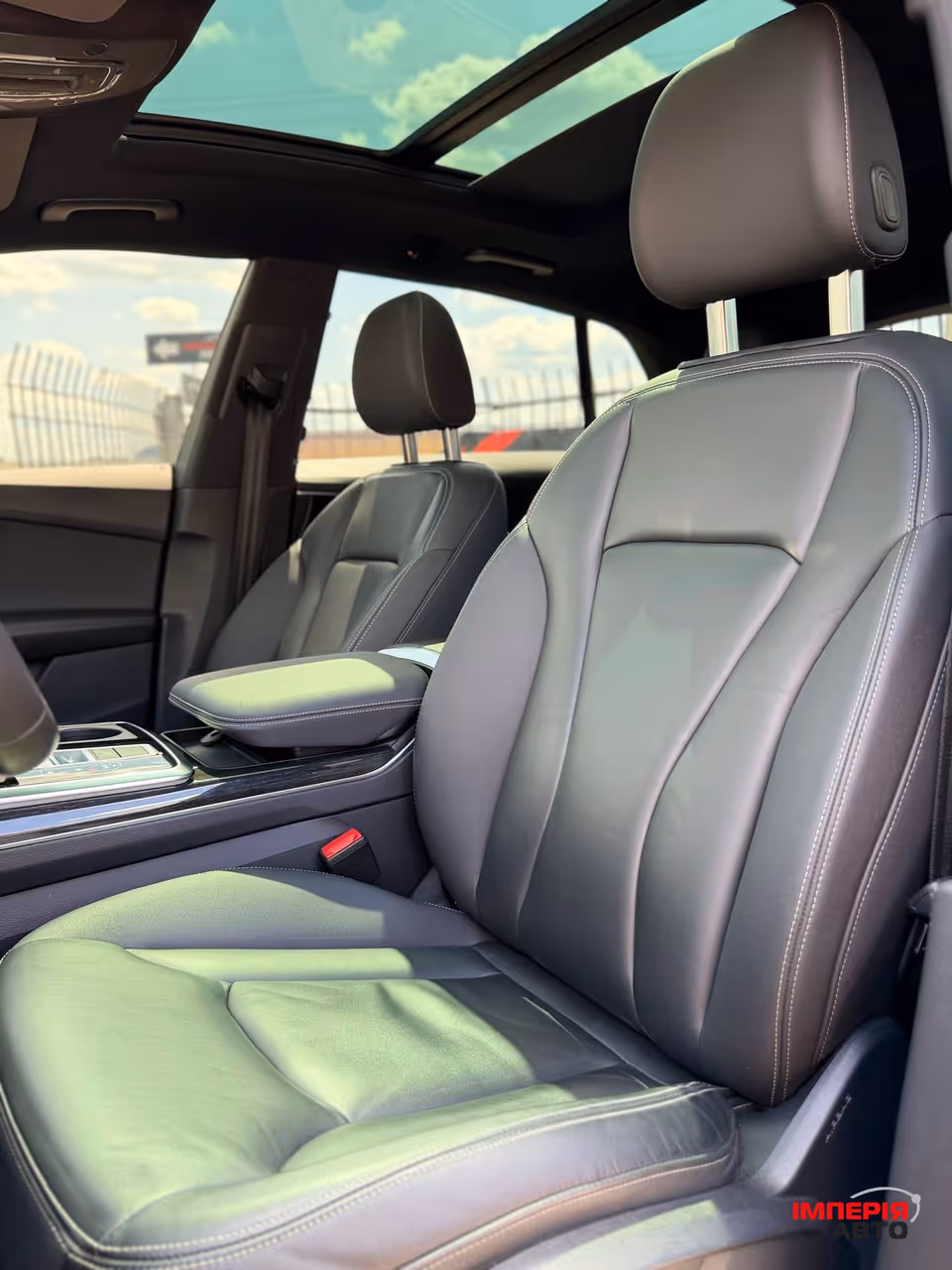 Audi Q8 - фото 8