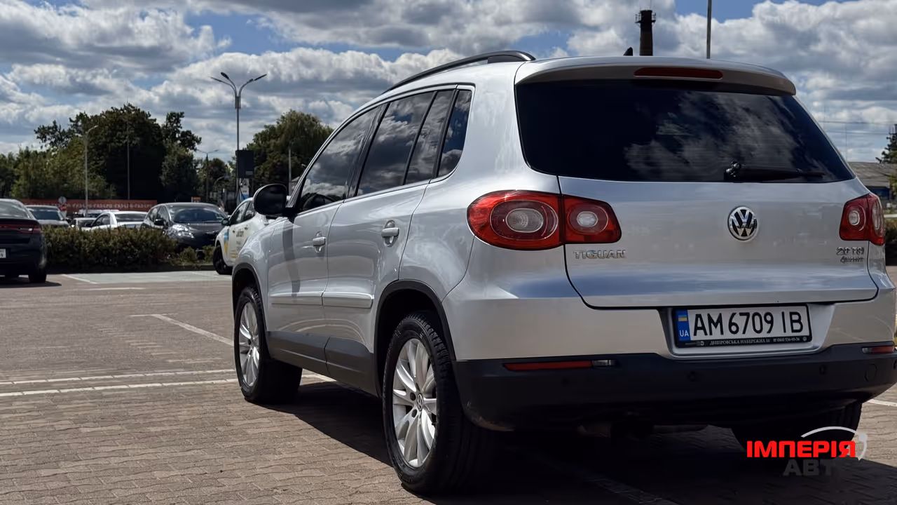 Volkswagen Tiguan - фото 5