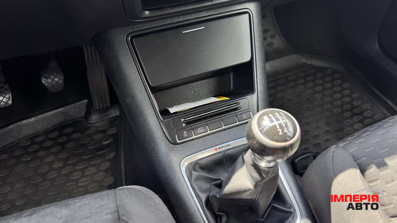 Volkswagen Tiguan - фото 15