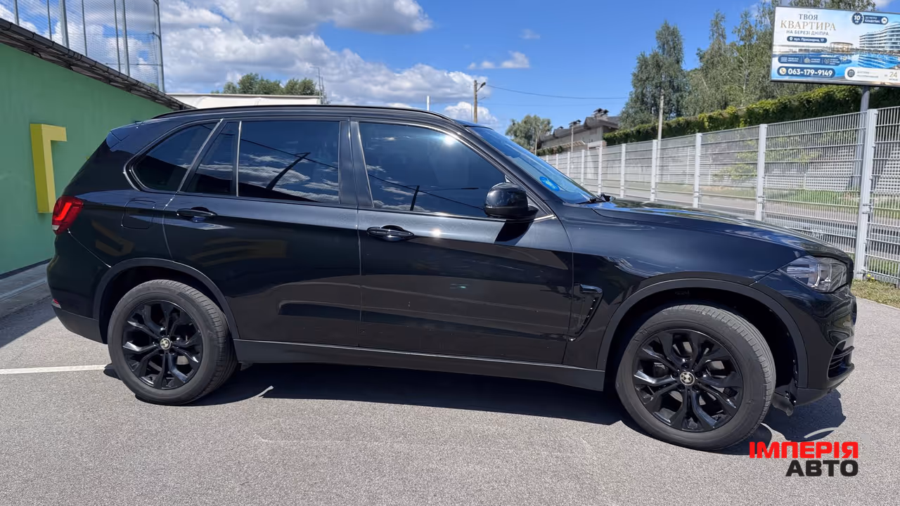 BMW X5 - фото 17