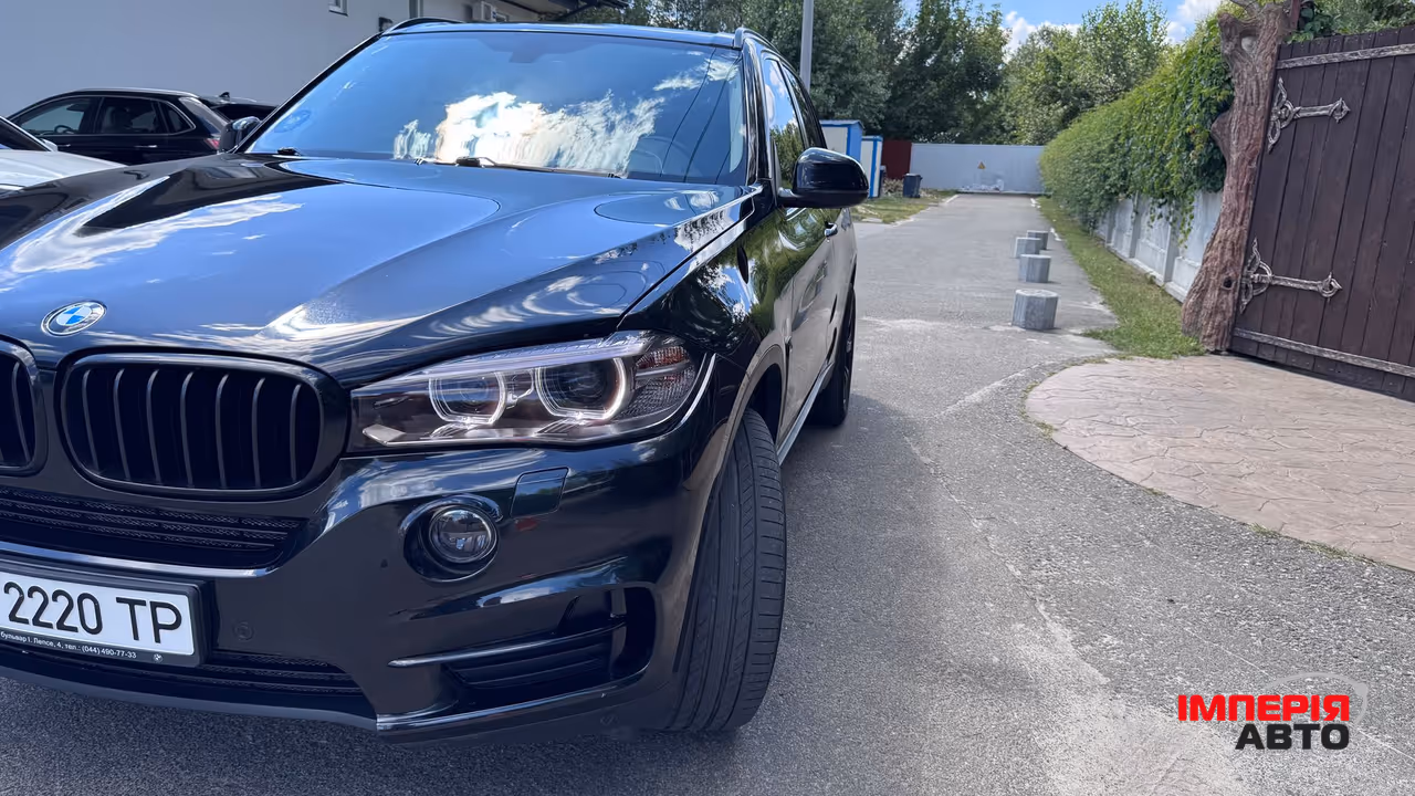 BMW X5 - фото 11