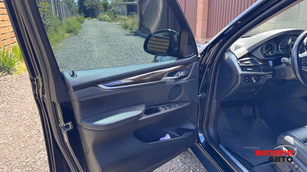 BMW X5 - фото 20