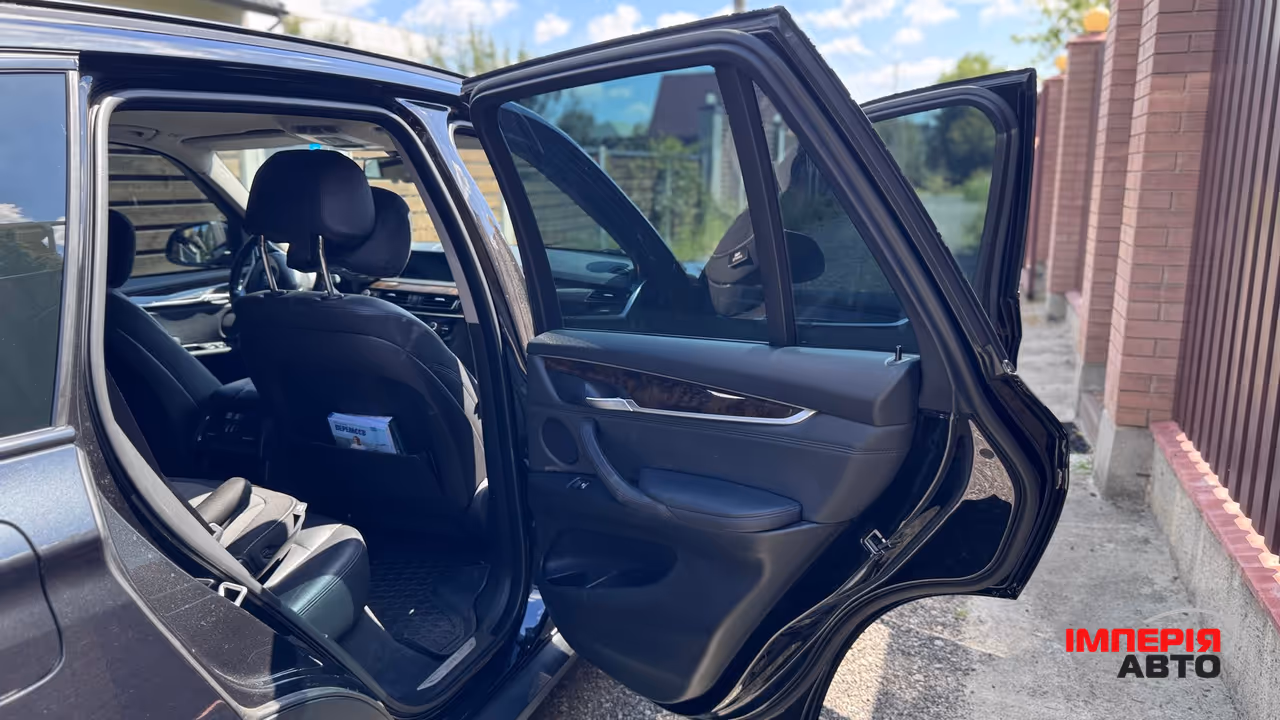 BMW X5 - фото 25