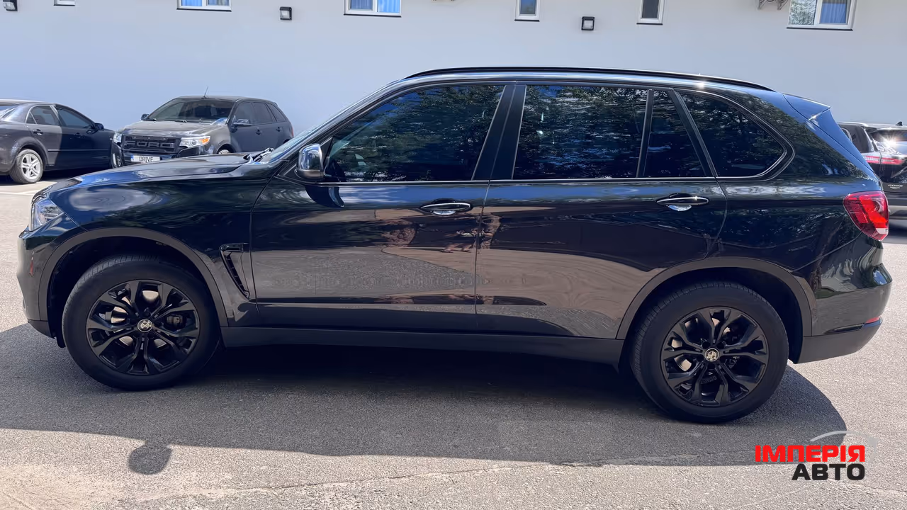 BMW X5 - фото 9