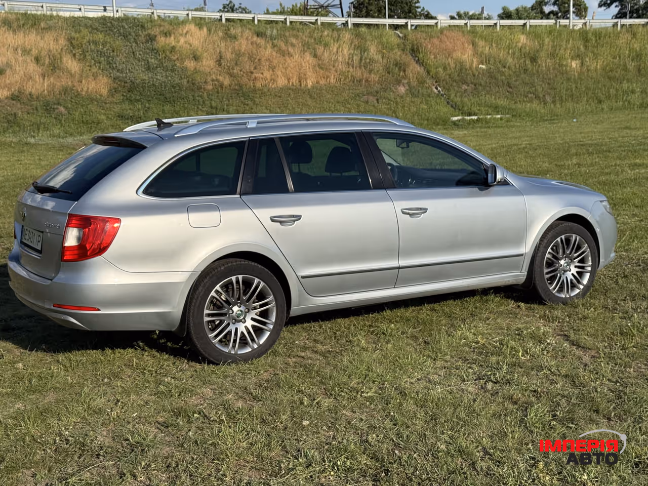 Skoda Superb - фото 34