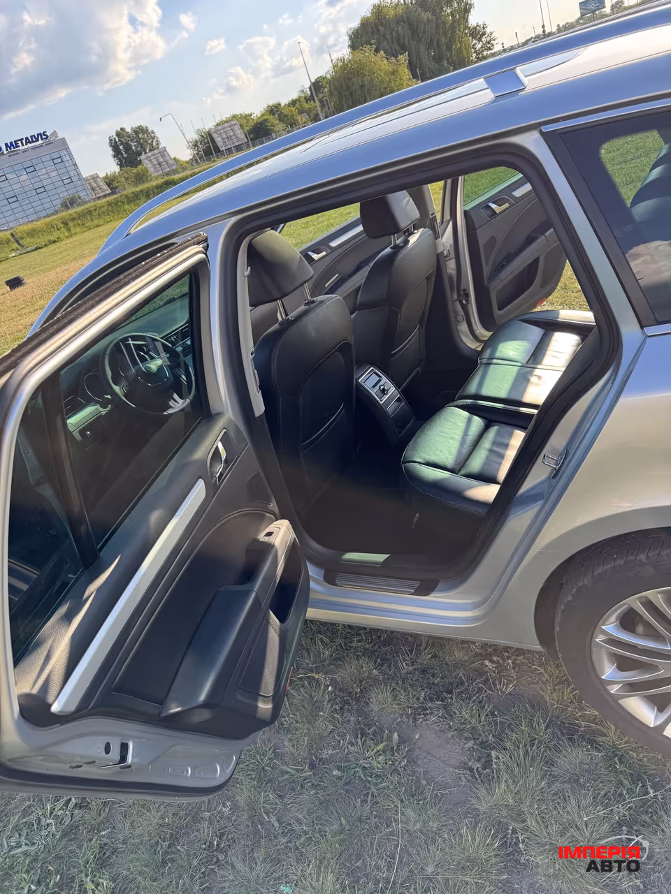Skoda Superb - фото 39