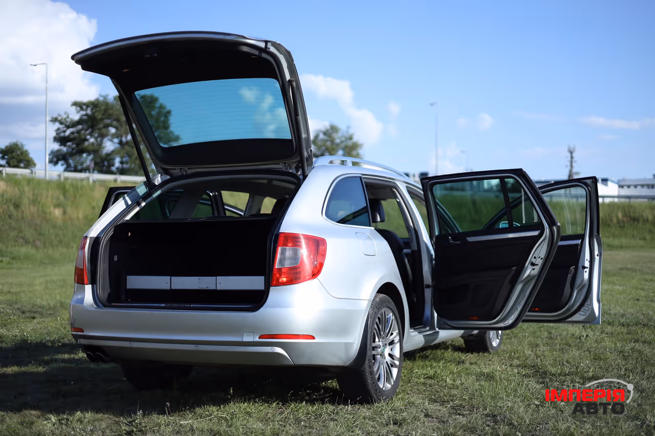 Skoda Superb - фото 25