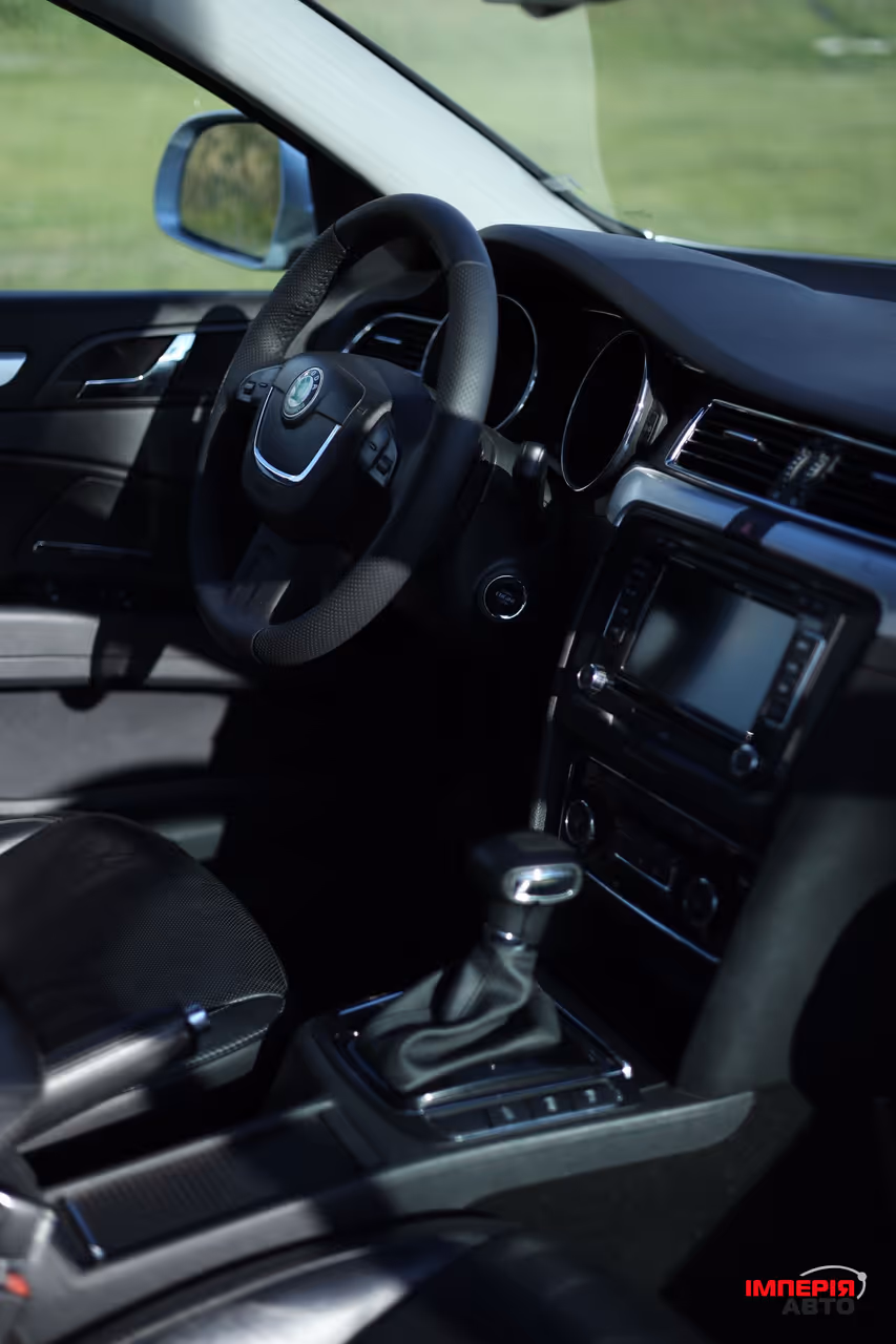 Skoda Superb - фото 19