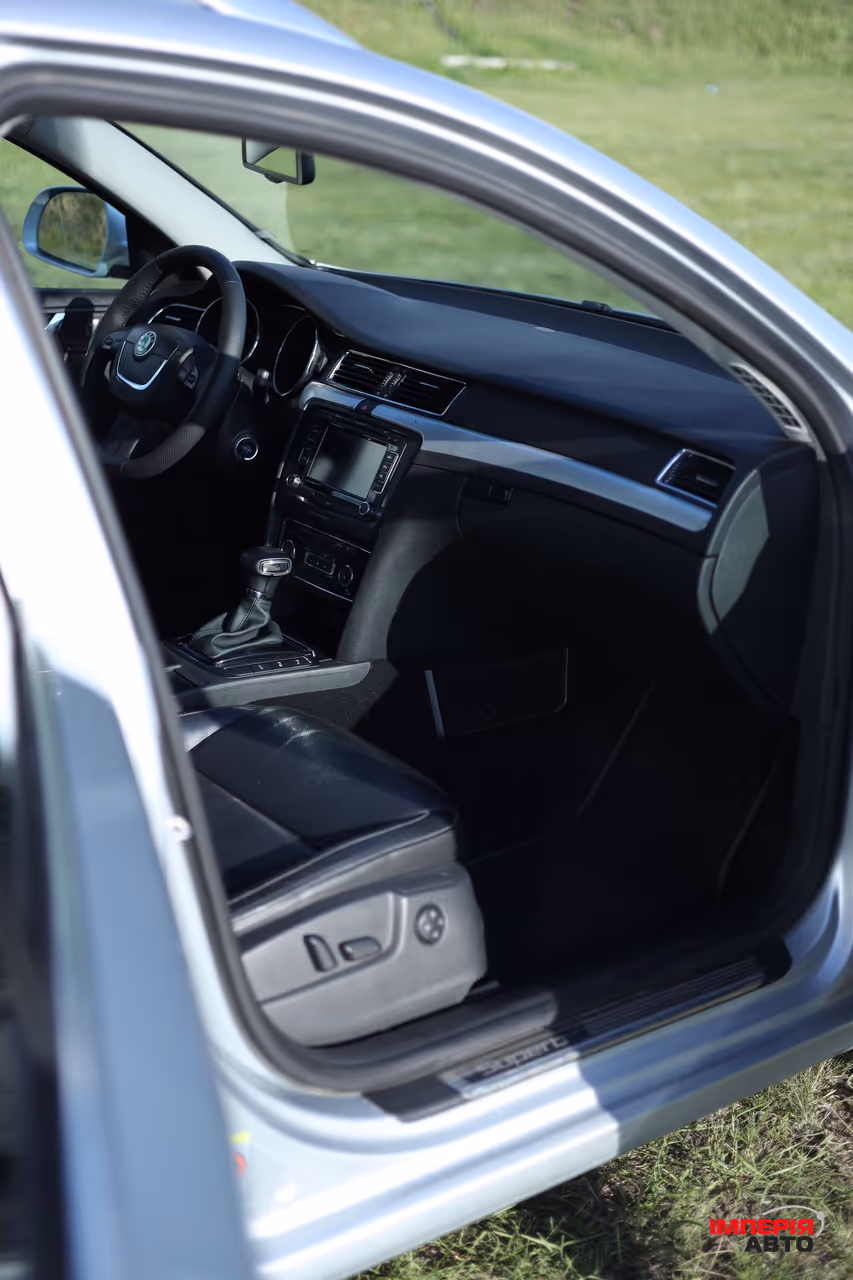 Skoda Superb - фото 18