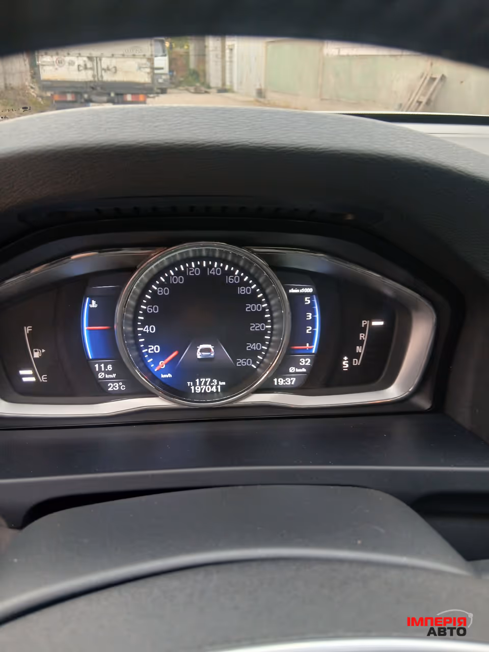 Volvo V60 Cross Country - фото 26