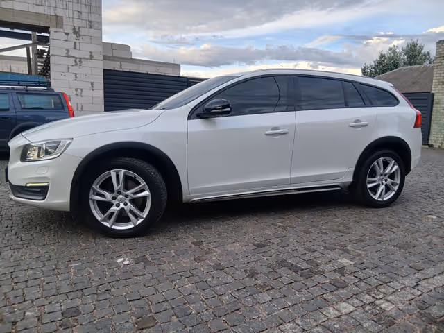 Volvo V60 Cross Country - зображення 3