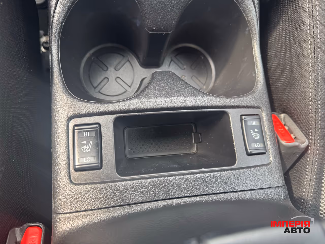 Nissan Rogue Sport - фото 17