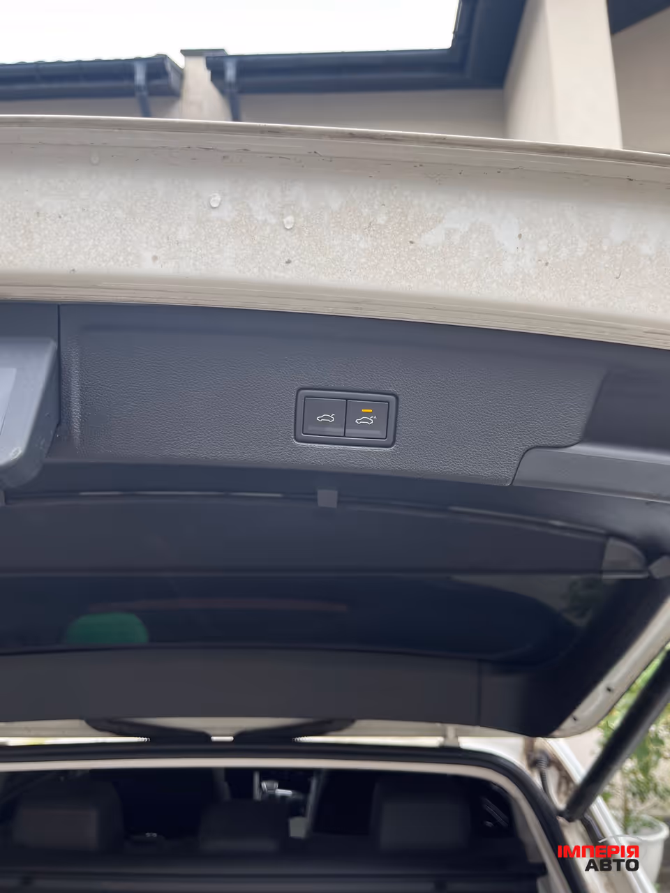 Volkswagen Touareg - фото 10