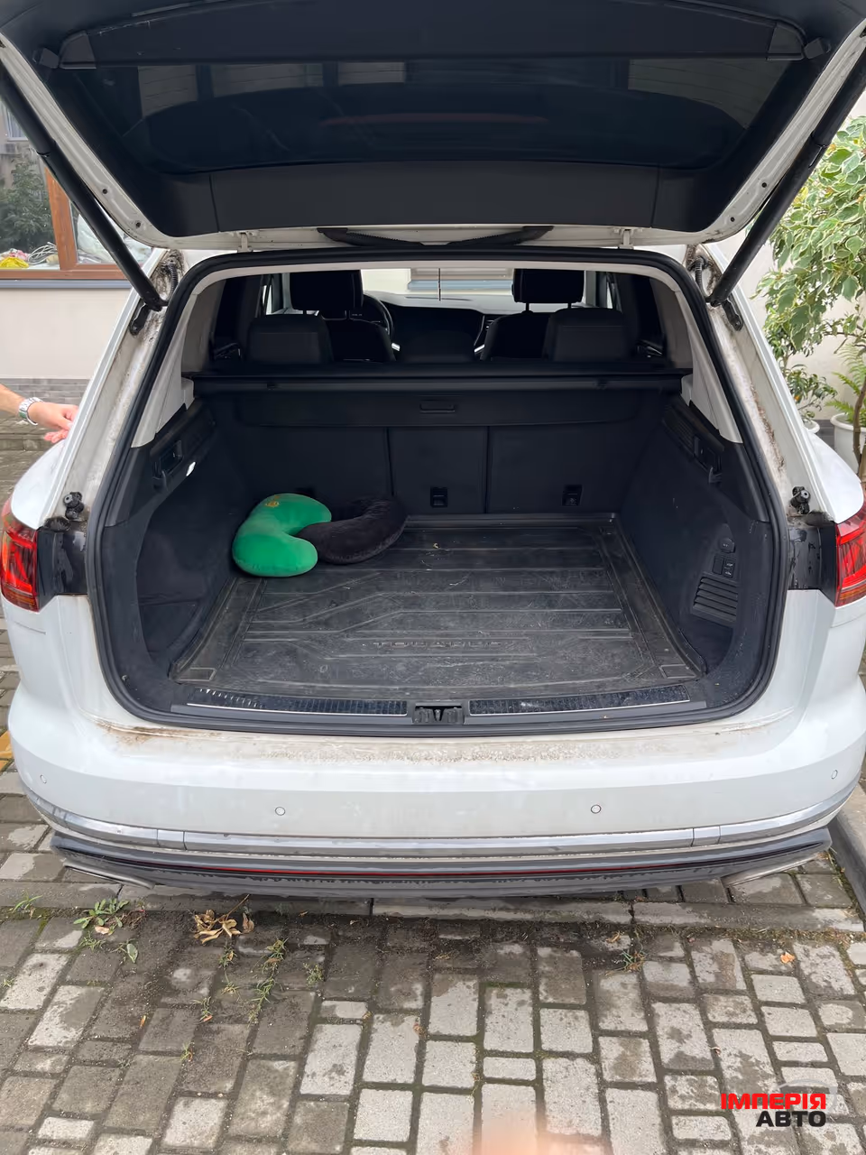 Volkswagen Touareg - фото 11