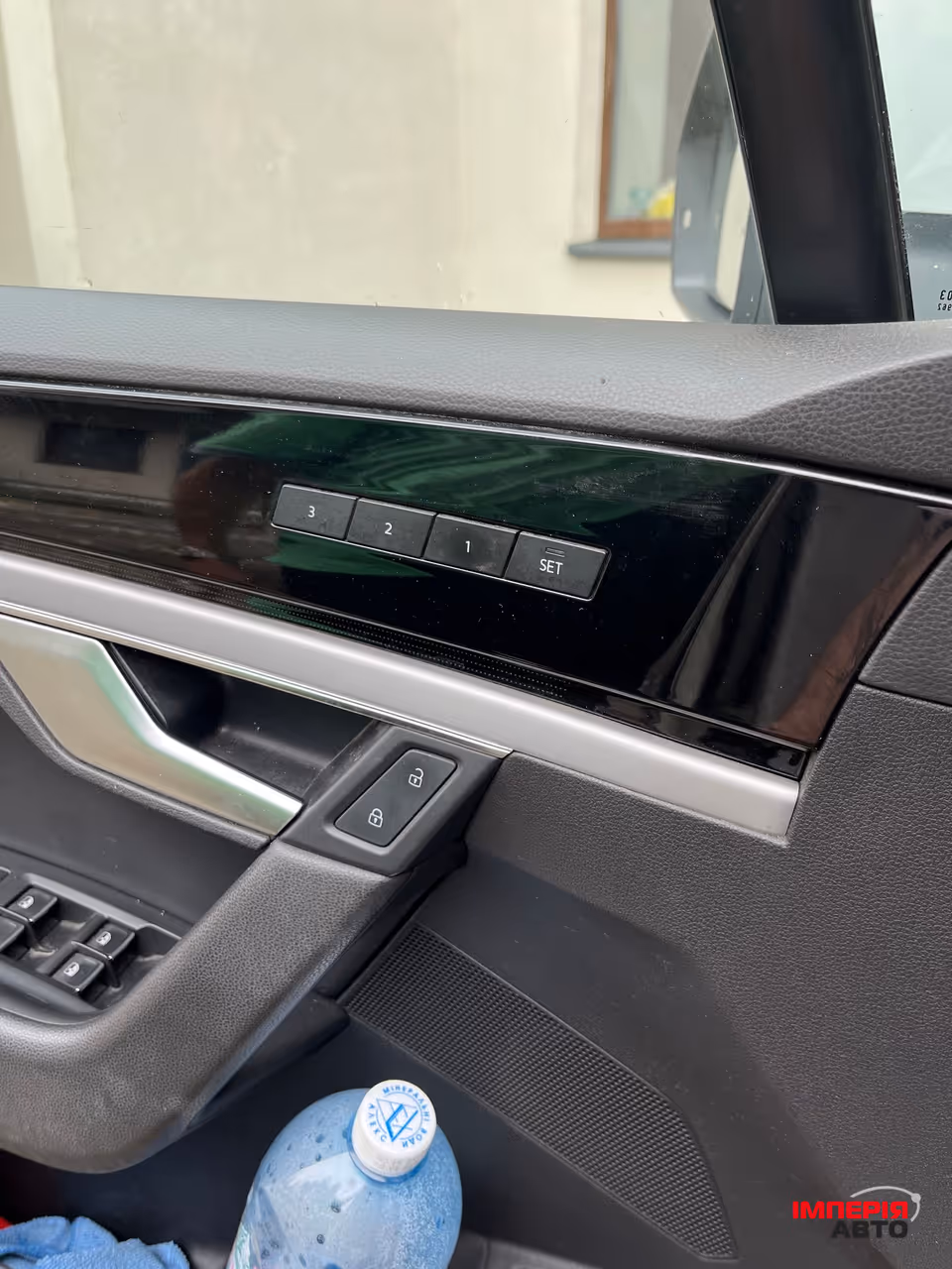 Volkswagen Touareg - фото 5