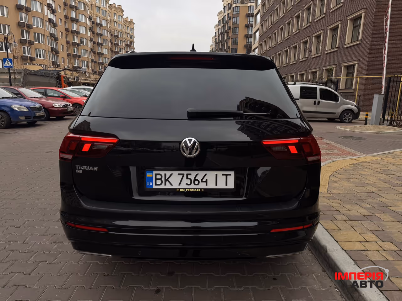 Volkswagen Tiguan - фото 6