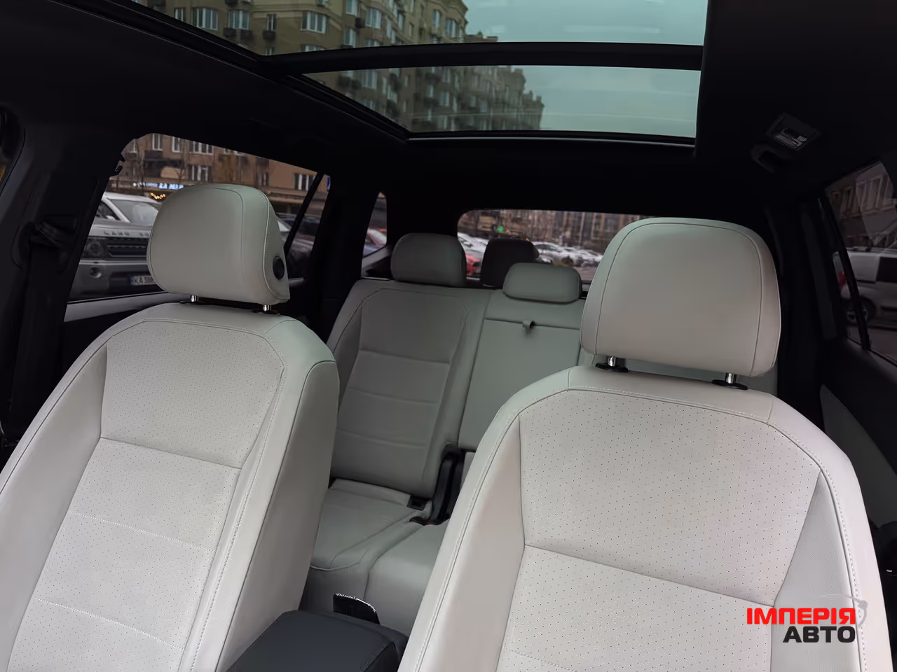 Volkswagen Tiguan - фото 4