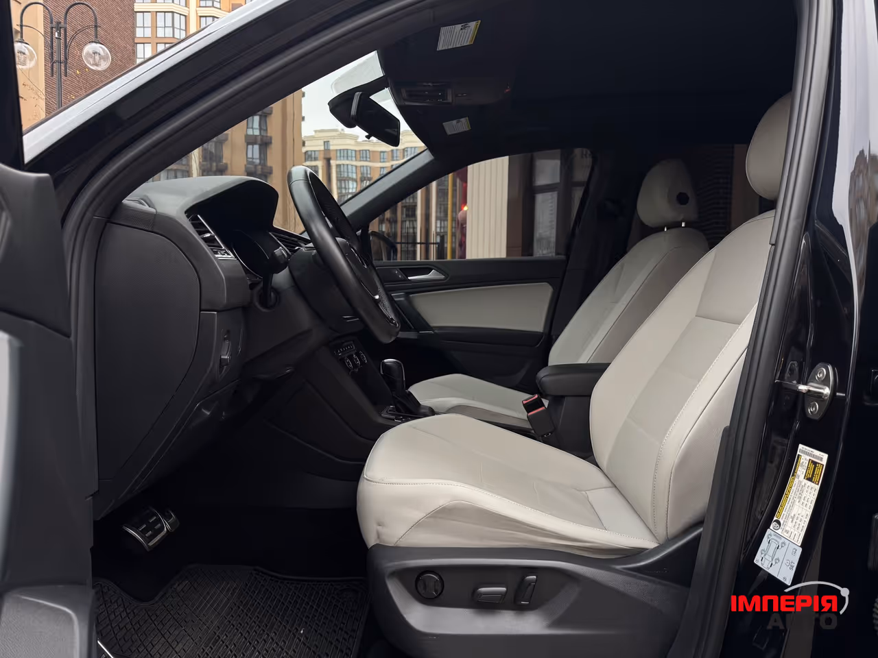 Volkswagen Tiguan - фото 3
