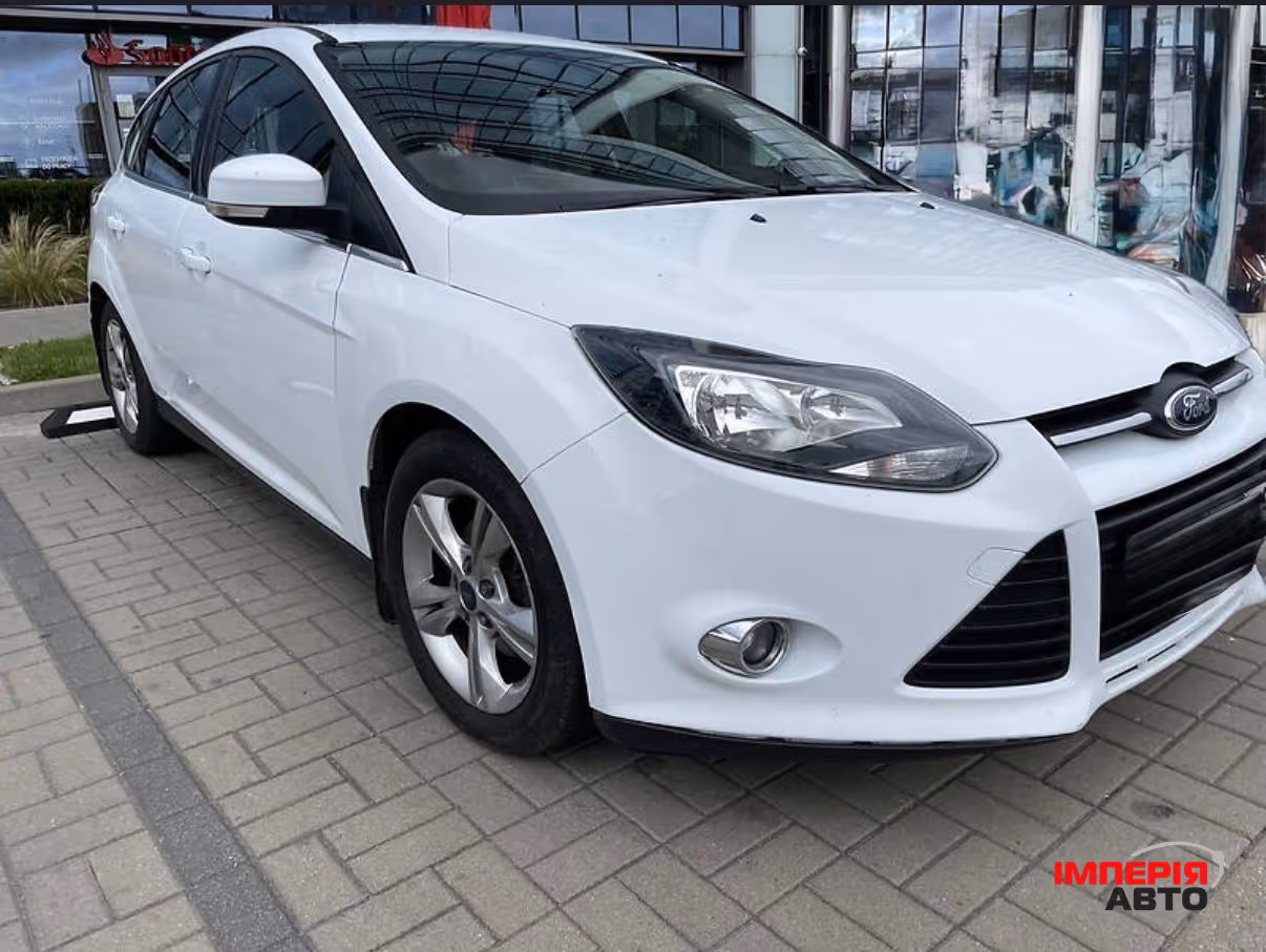 Ford Focus - фото 2