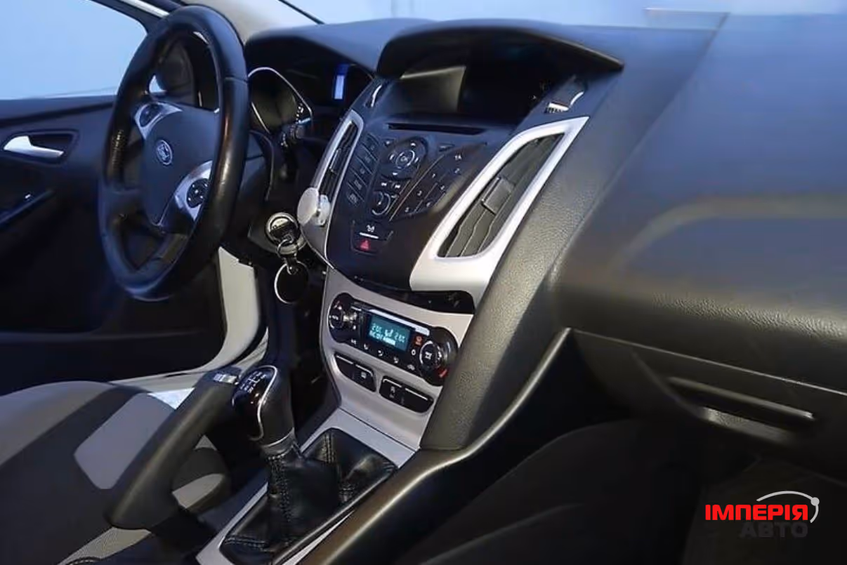 Ford Focus - фото 23