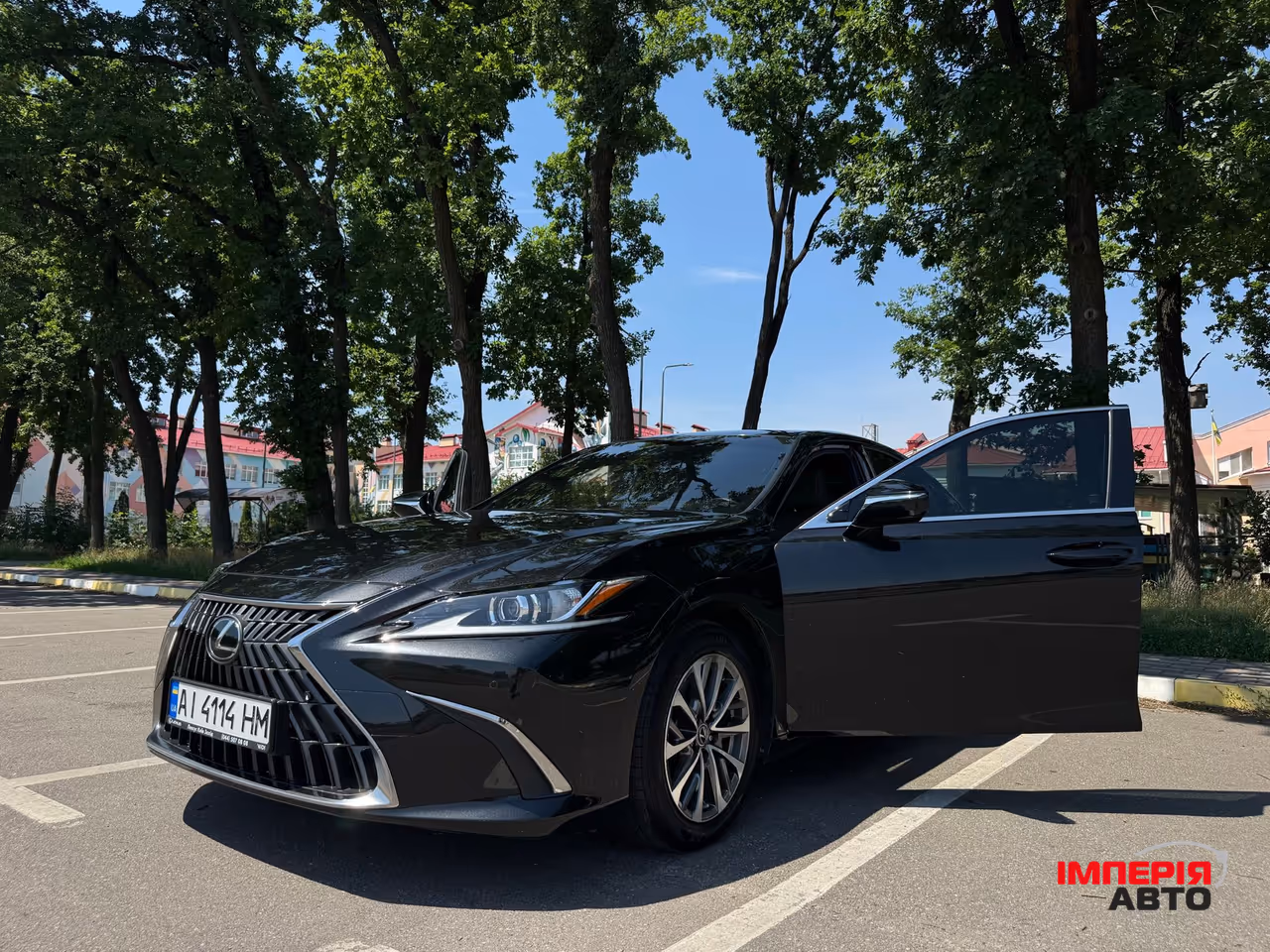 Lexus ES - фото 12