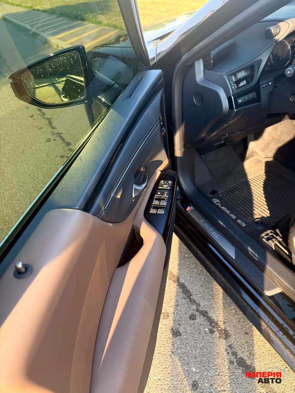 Lexus ES - фото 6