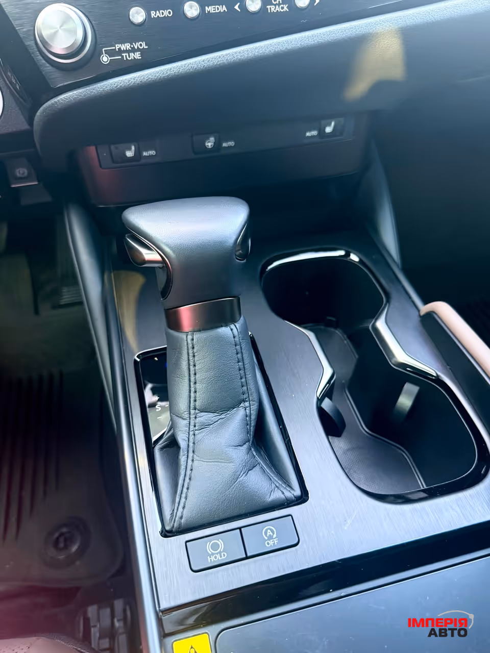 Lexus ES - фото 75
