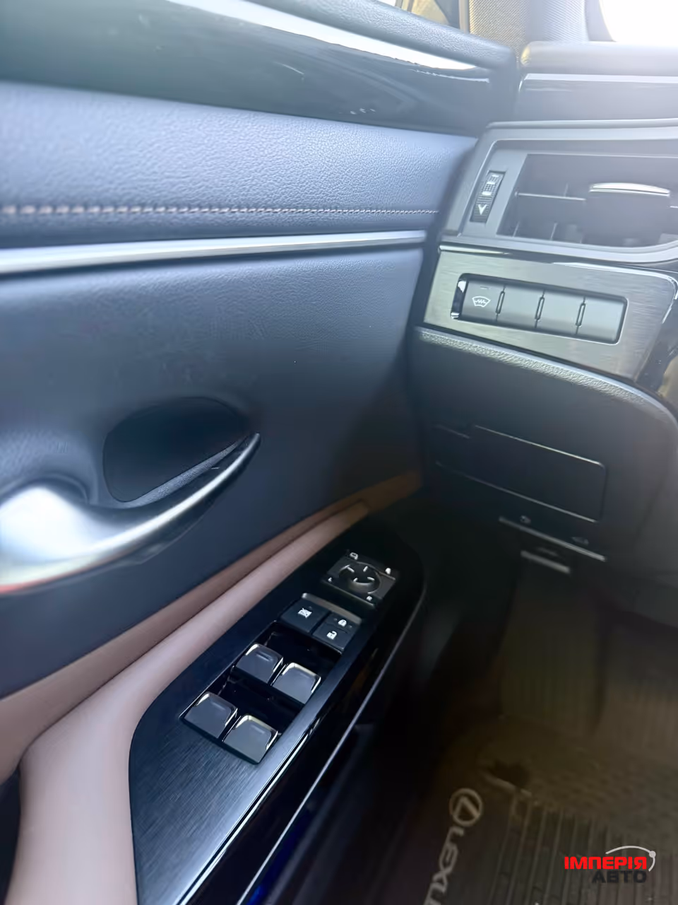 Lexus ES - фото 76