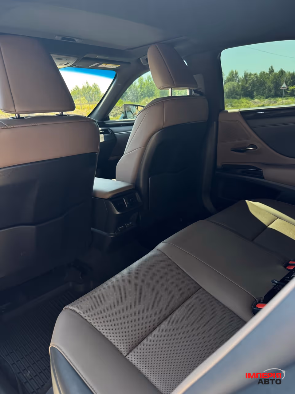Lexus ES - фото 32