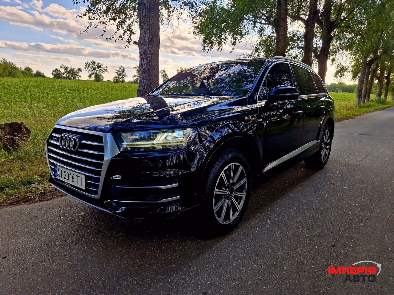 Audi Q7 - фото 32
