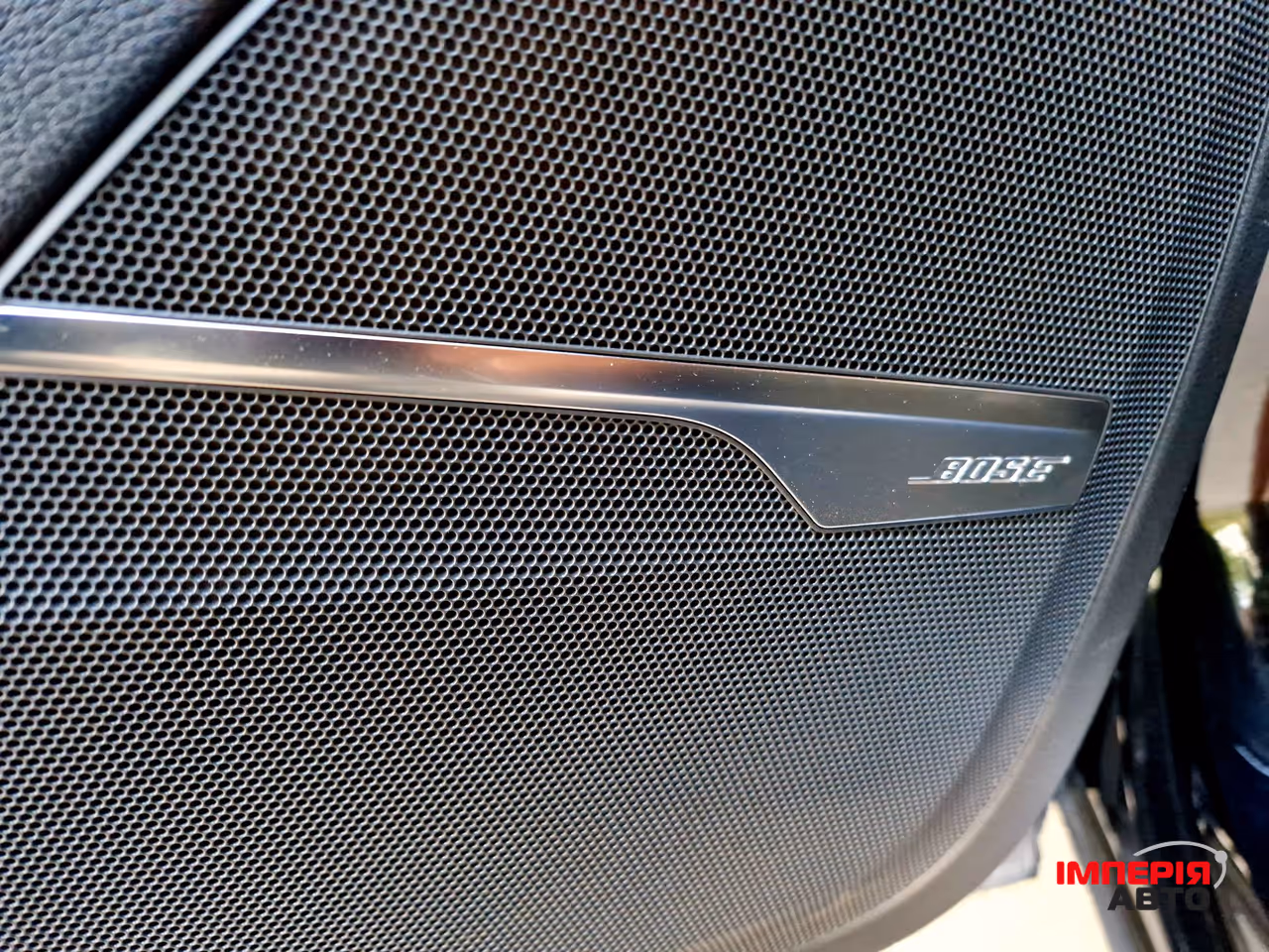 Audi Q7 - фото 15