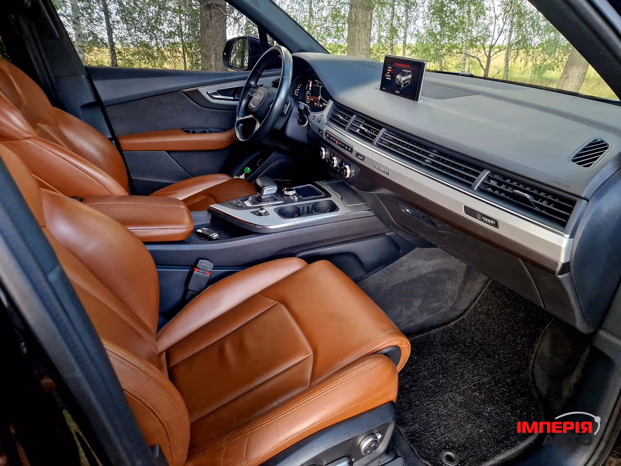 Audi Q7 - фото 13