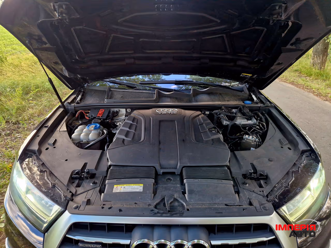 Audi Q7 - фото 25
