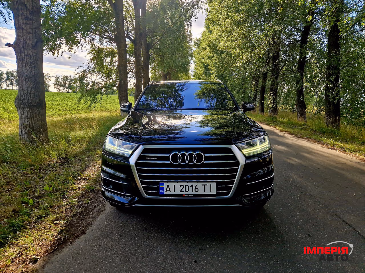 Audi Q7 - фото 1