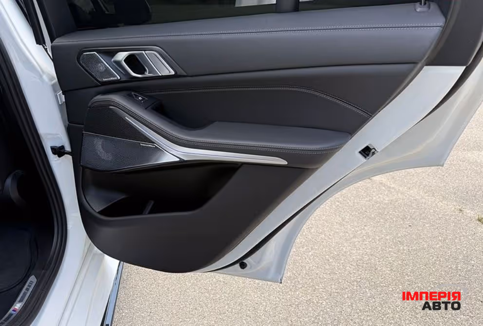 BMW X5 - фото 10