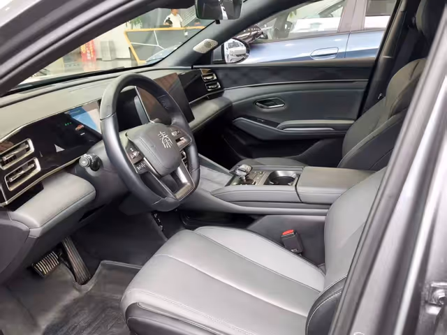 BYD Qin L - зображення 5