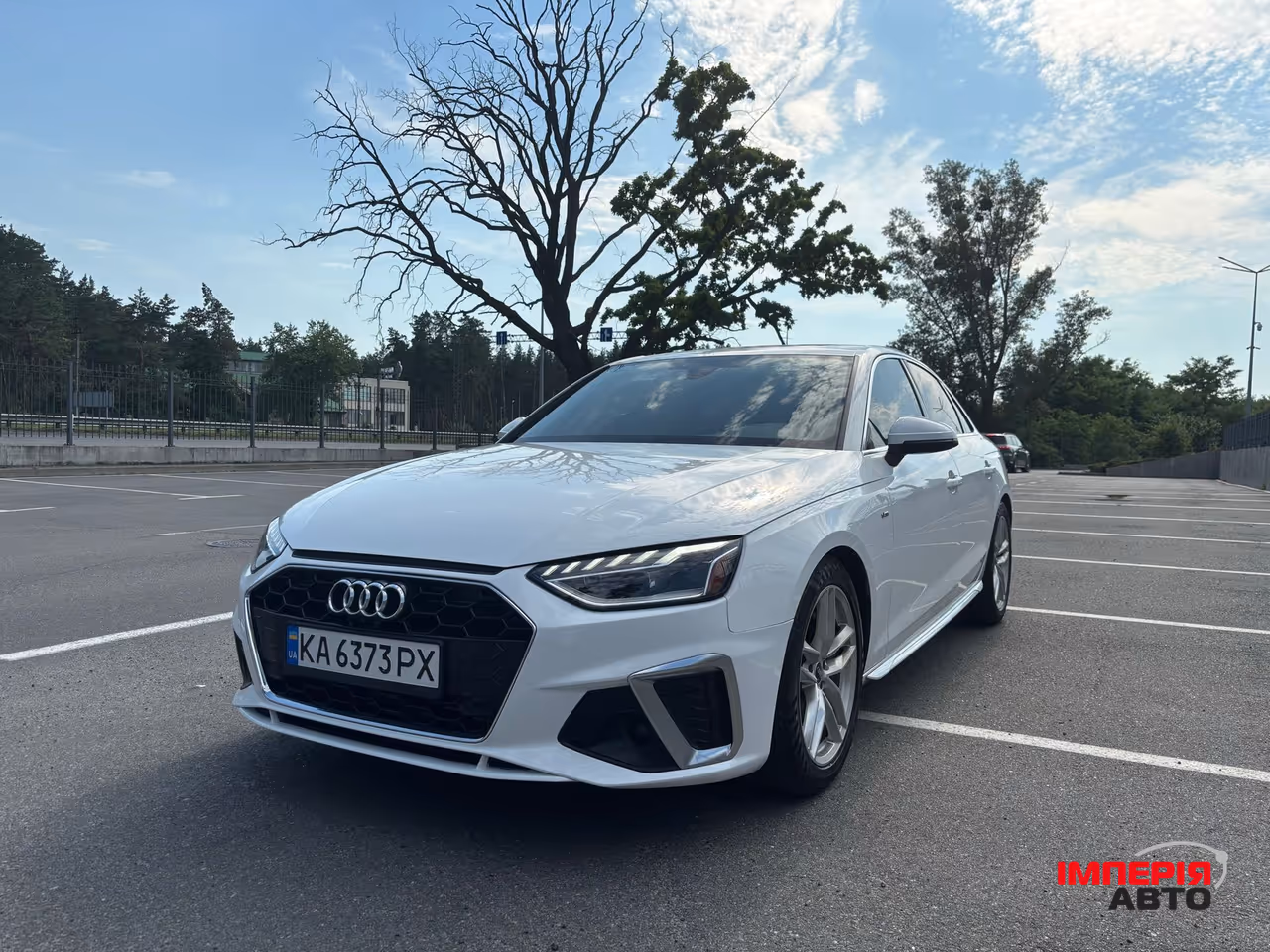 Audi A4 - фото 1