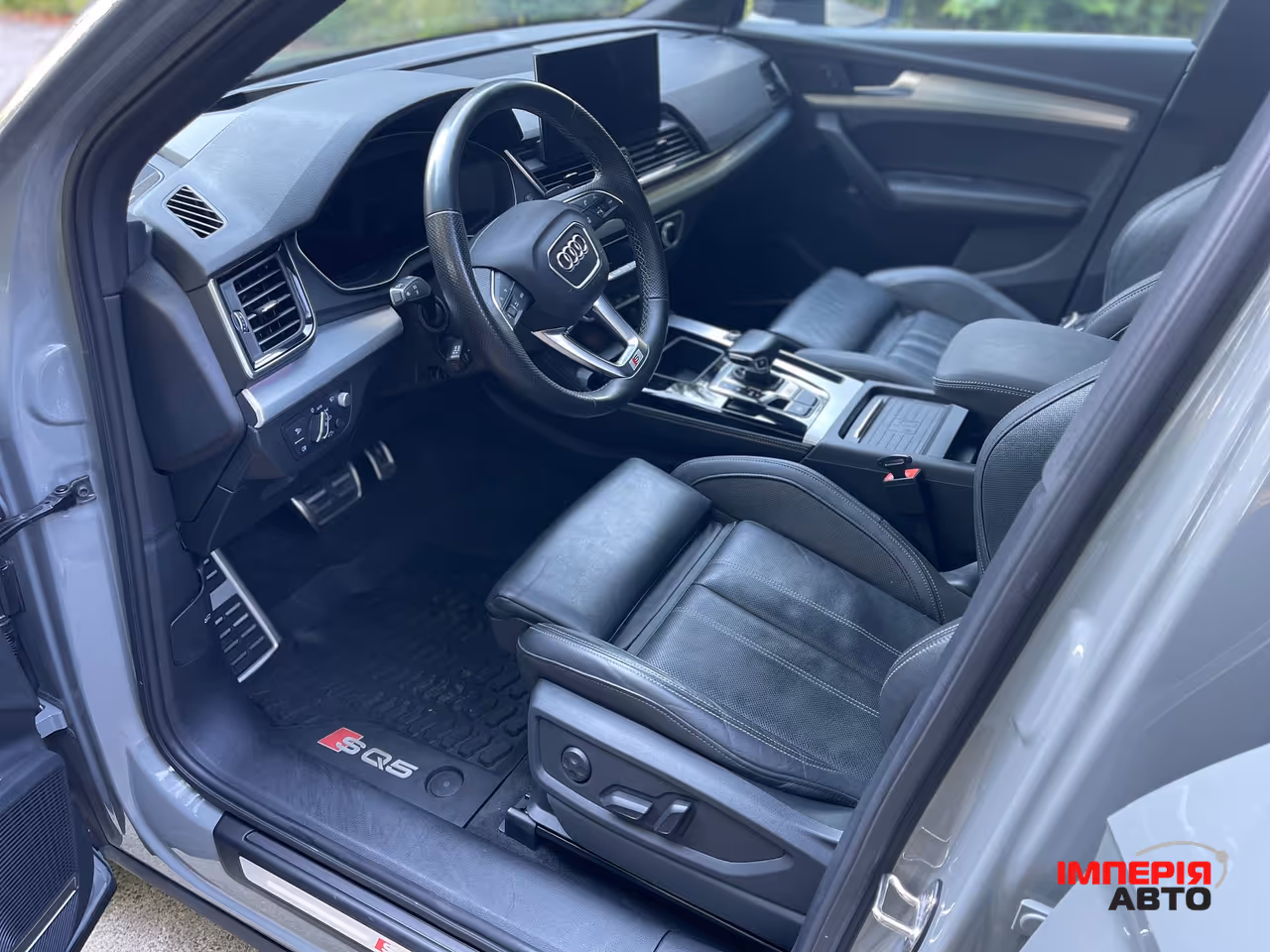 Audi SQ5 - фото 14