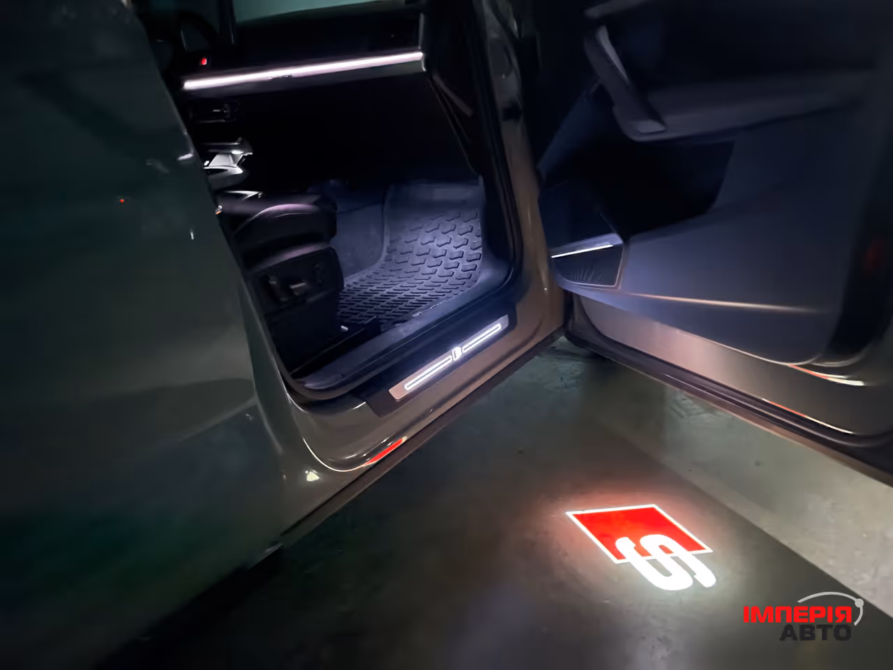Audi SQ5 - фото 37