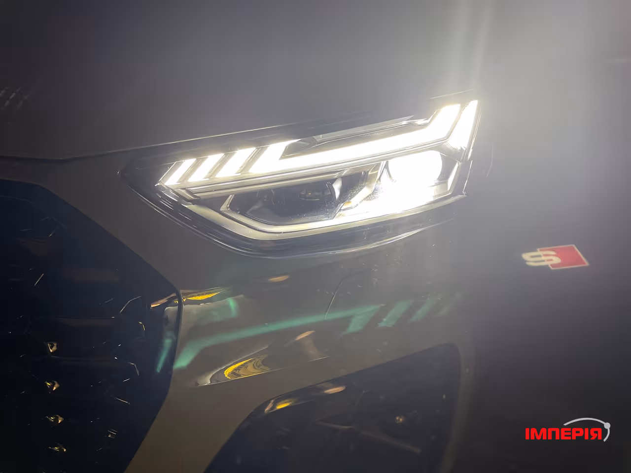 Audi SQ5 - фото 30