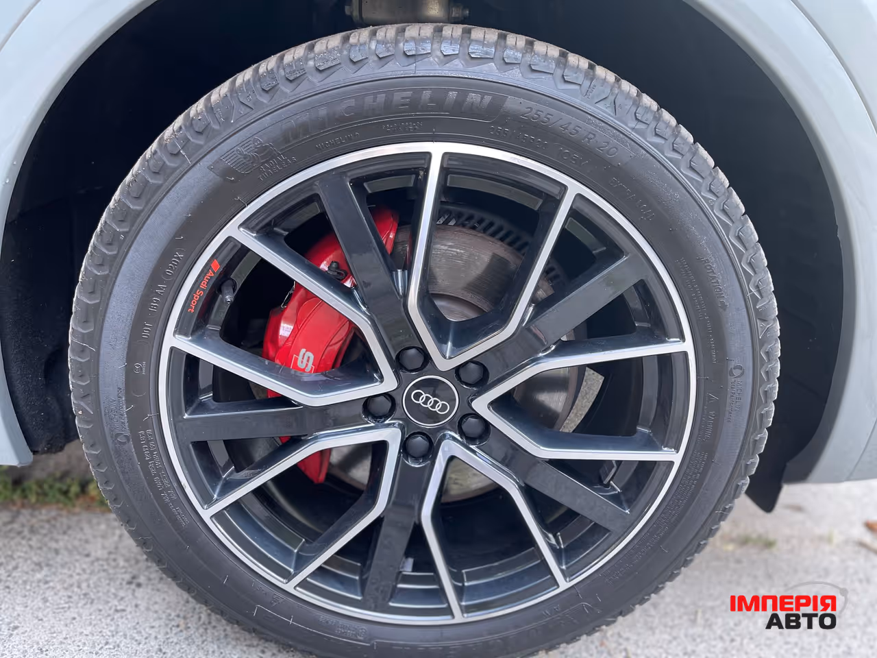 Audi SQ5 - фото 22