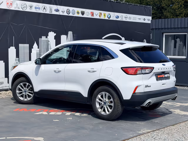 Ford Kuga - зображення 4