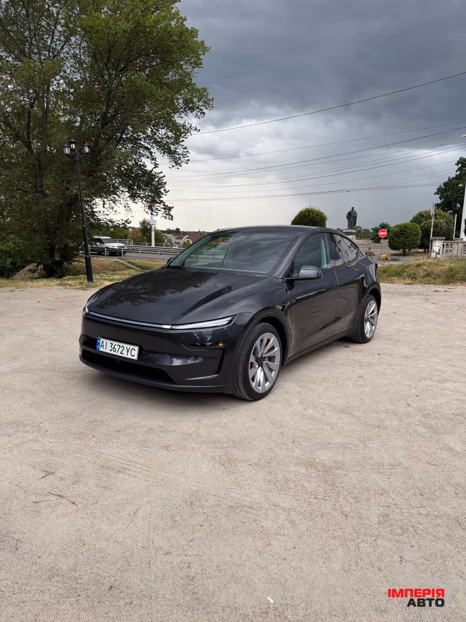 Tesla Model Y - фото 1