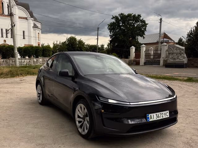 Tesla Model Y - зображення 3