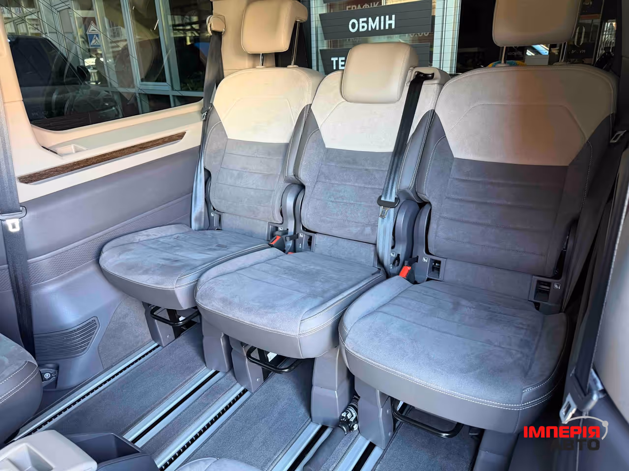 Volkswagen Multivan - фото 61