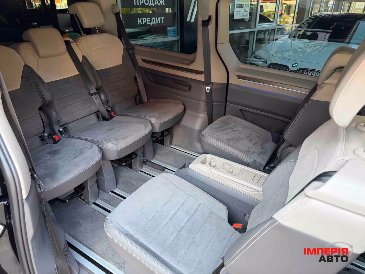 Volkswagen Multivan - фото 55
