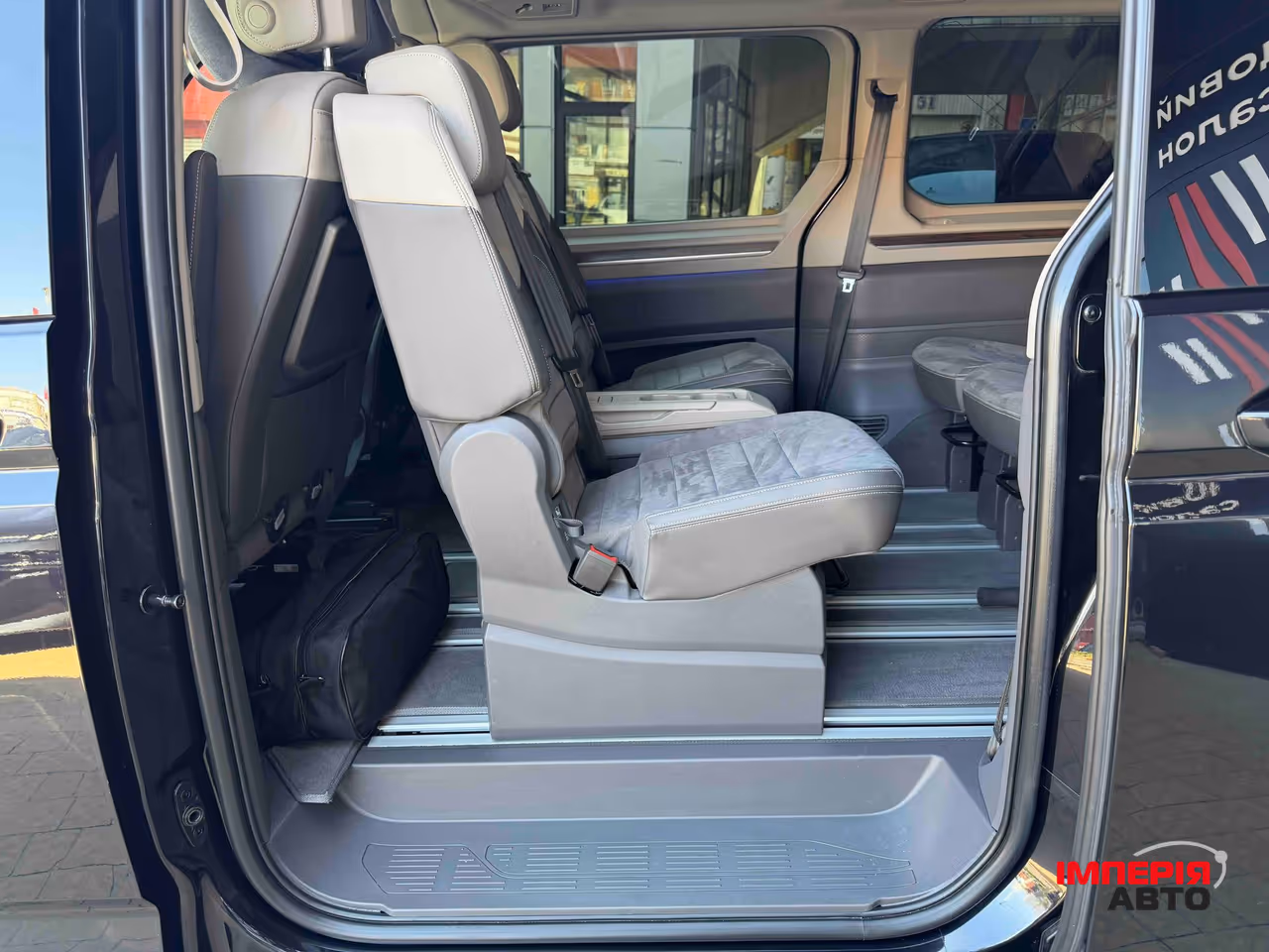 Volkswagen Multivan - фото 59